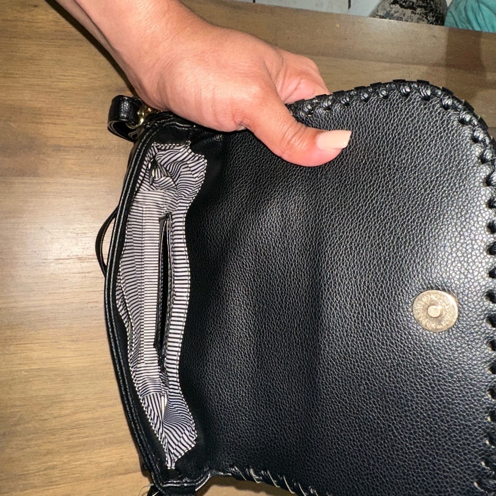 Classic Black Crossbody Bag with Tassel - Picture 2 of 3